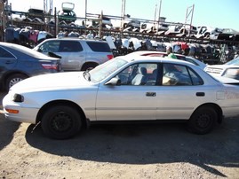 1993 TOYOTA CAMRY DX SILVER 2.2L AT Z17792